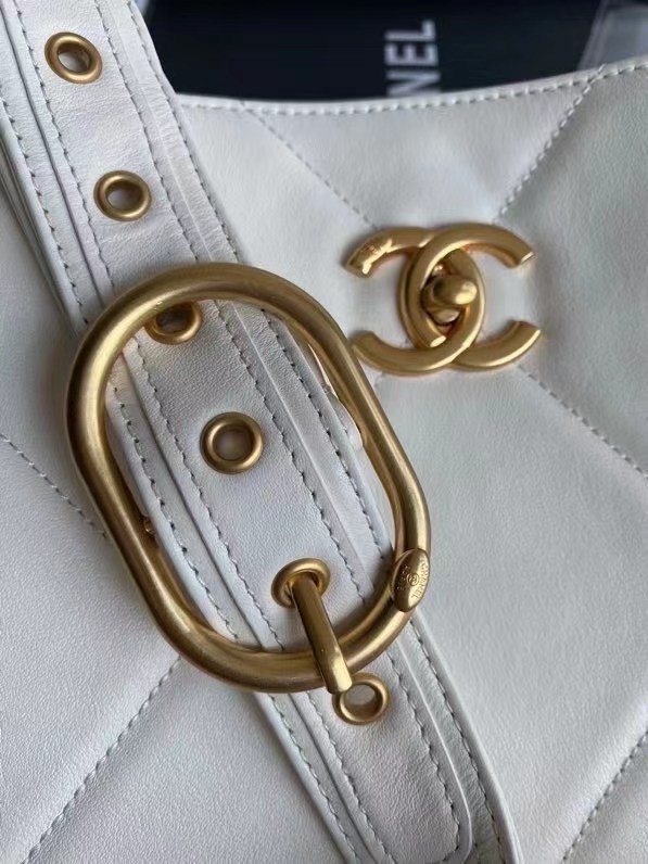 Chanel leather Shoulder Bag AS2844 white