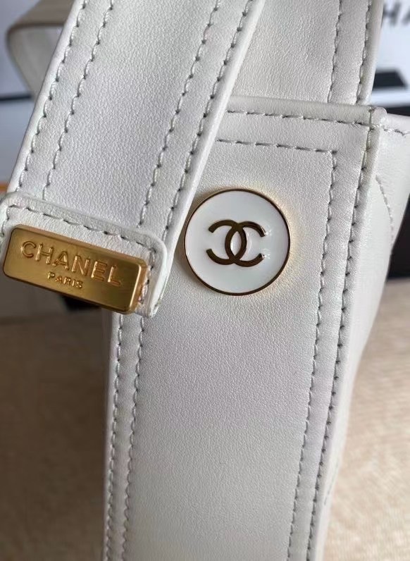 Chanel leather Shoulder Bag AS2844 white