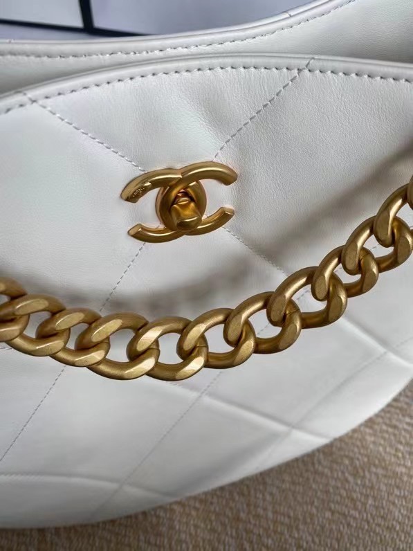 Chanel leather Shoulder Bag AS2844 white