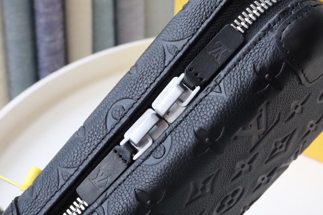 Louis Vuitton HORIZON CLUTCH M20439 black