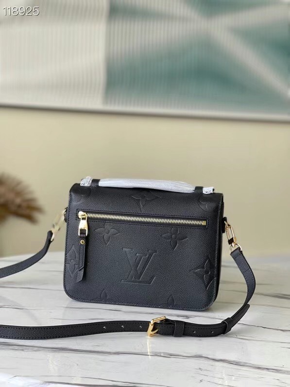 Louis Vuitton POCHETTE METIS M59211 black