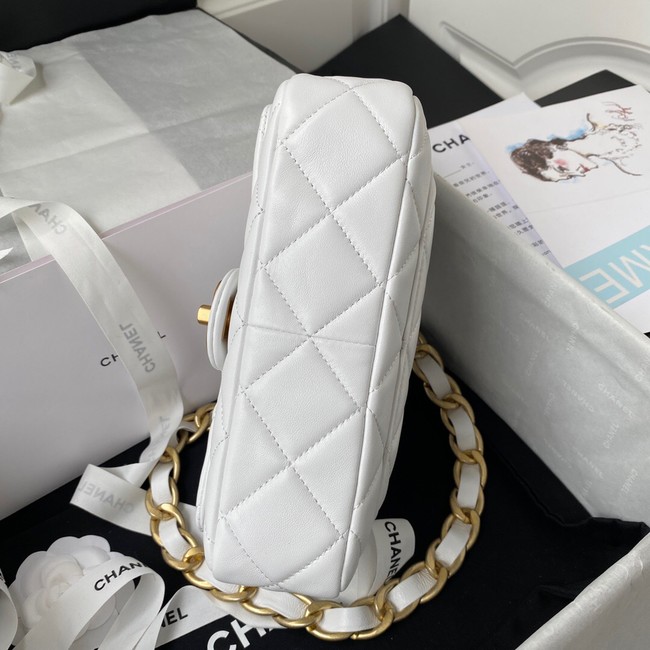 CHANEL Lambskin Flap Shoulder Bag 2022SS white