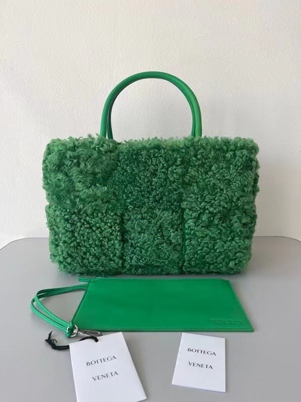 Bottega Veneta ARCO TOTE 652867 PARAKEET