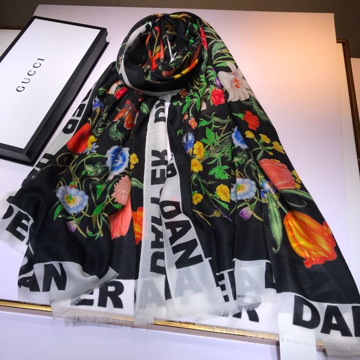 Gucci Scarf G00132