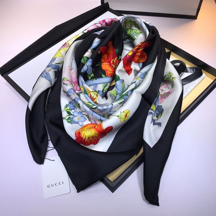 Gucci Scarf G00133