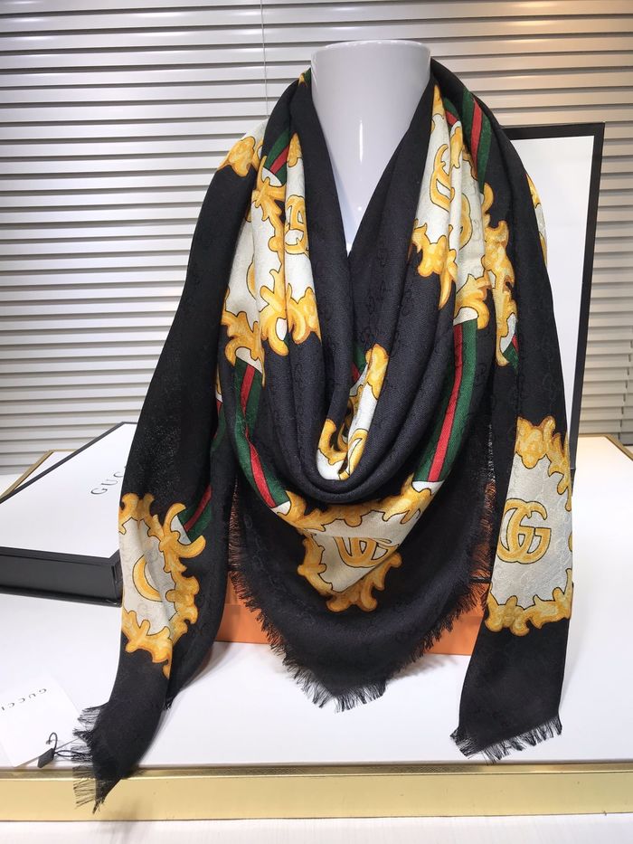 Gucci Scarf G00138