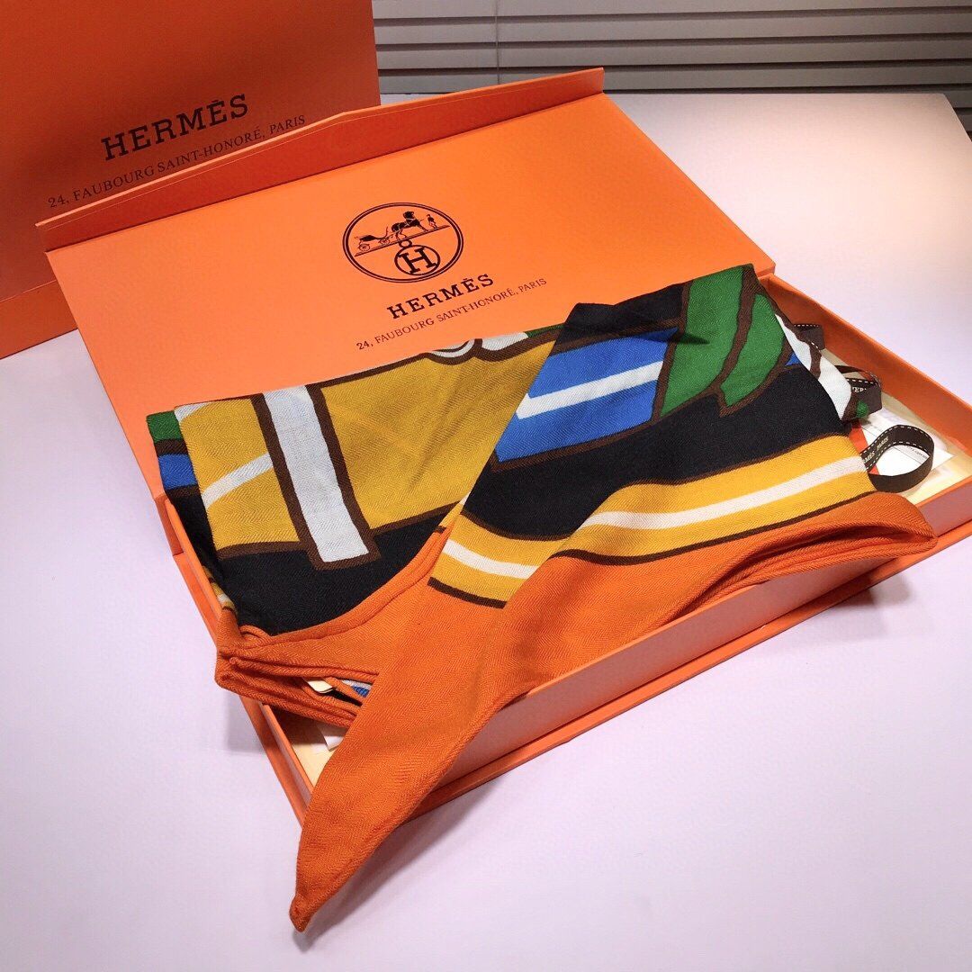 Hermes Scarf H00019