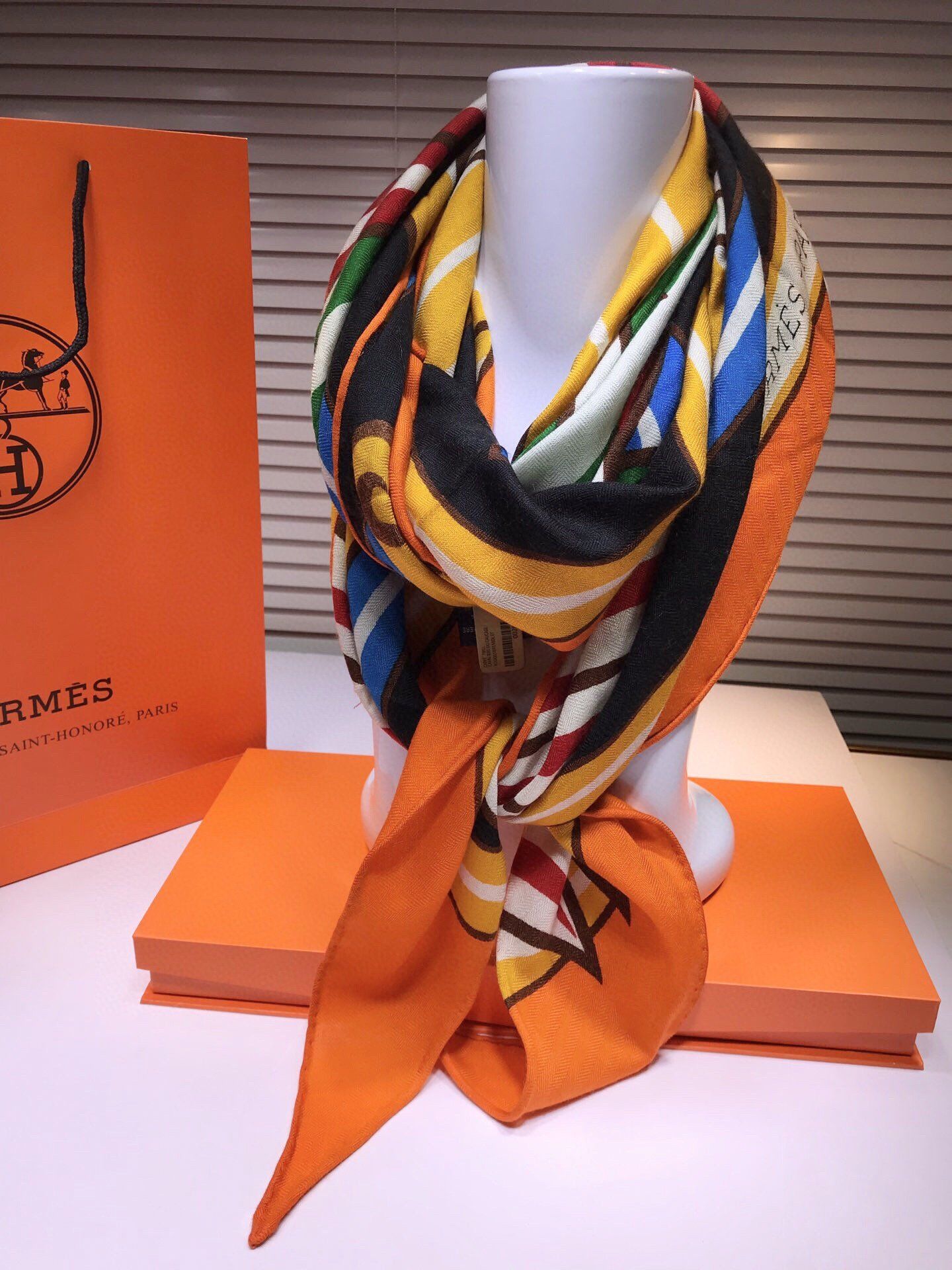 Hermes Scarf H00019