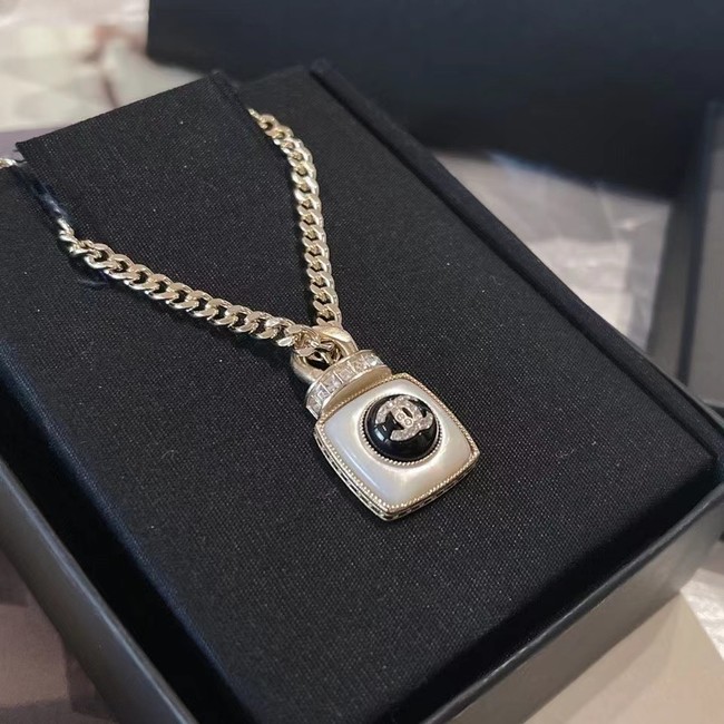 Chanel Necklace CE7352