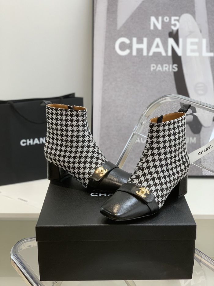 Chanel shoes CH00045