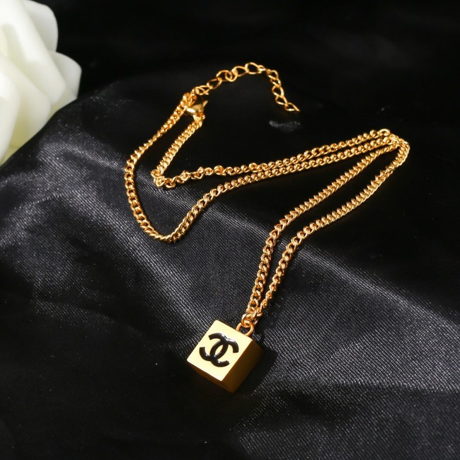 Chanel Necklace CE7430