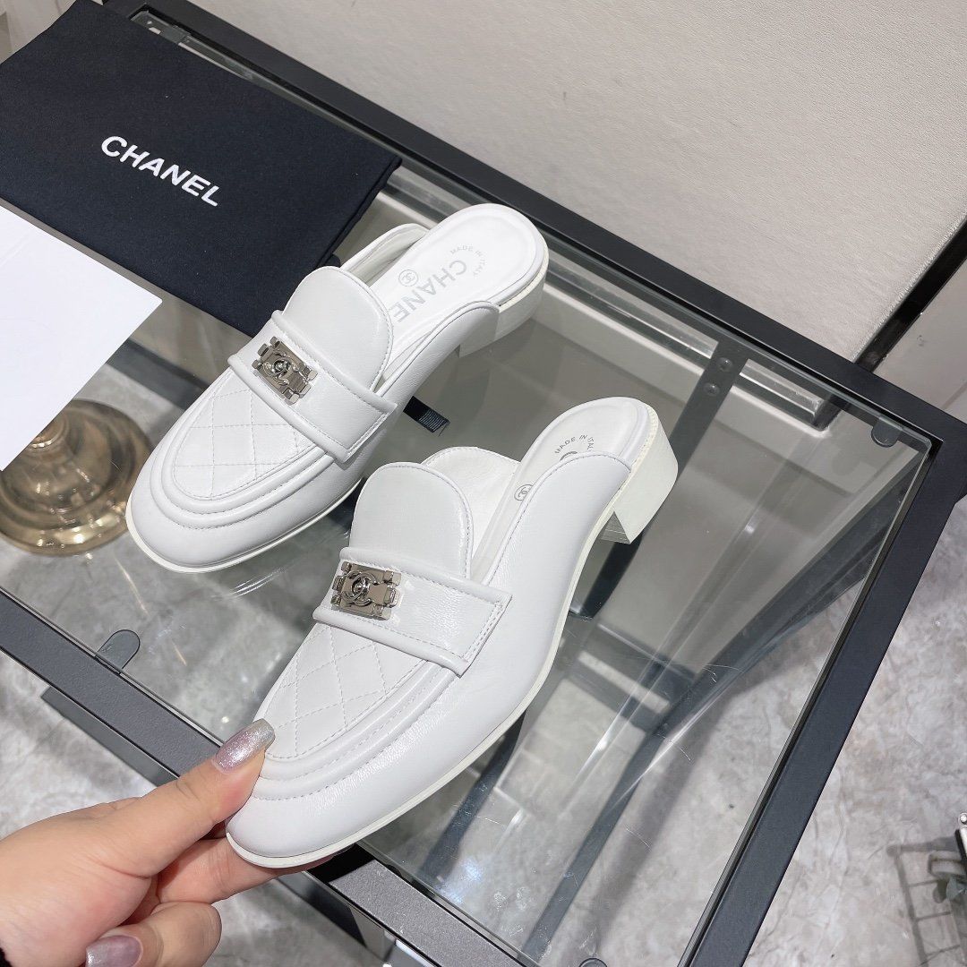 Chanel shoes CH00235