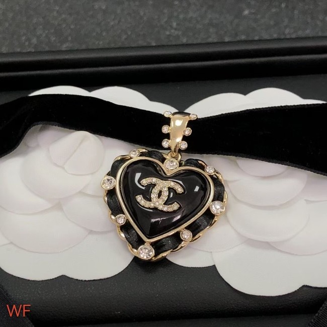 Chanel Necklace CE7542