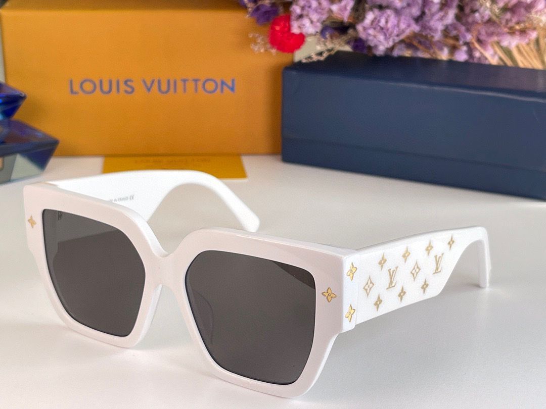 Louis Vuitton Sunglasses Top Quality LV8924