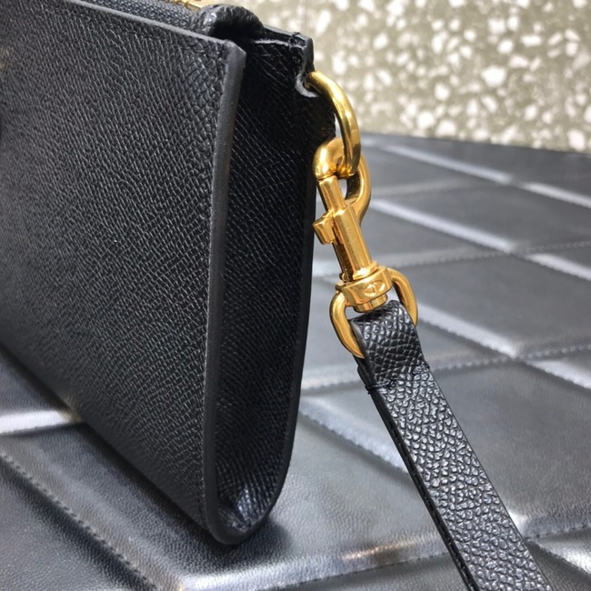 VALENTINO GARAVANI Stud Sign Grained Calfskin clutch bag 0600 black