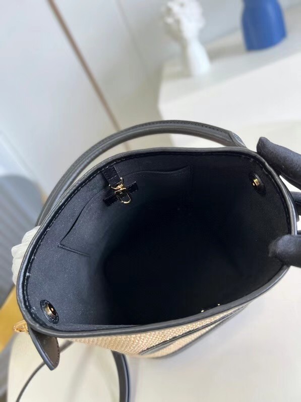 Louis Vuitton PETIT BUCKET M59961 Black