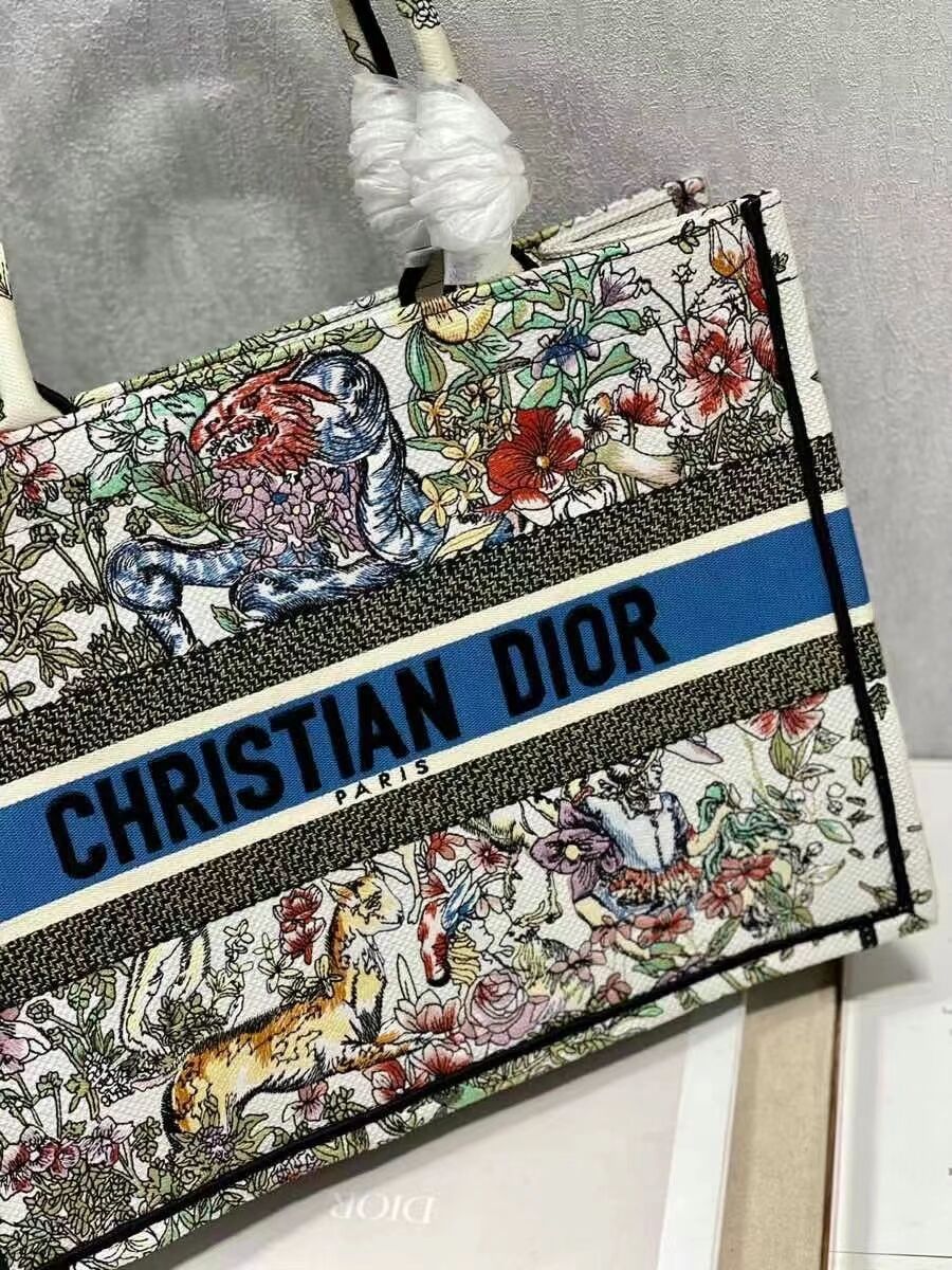 SMALL DIOR BOOK TOTE Embroidery C1287-30 white