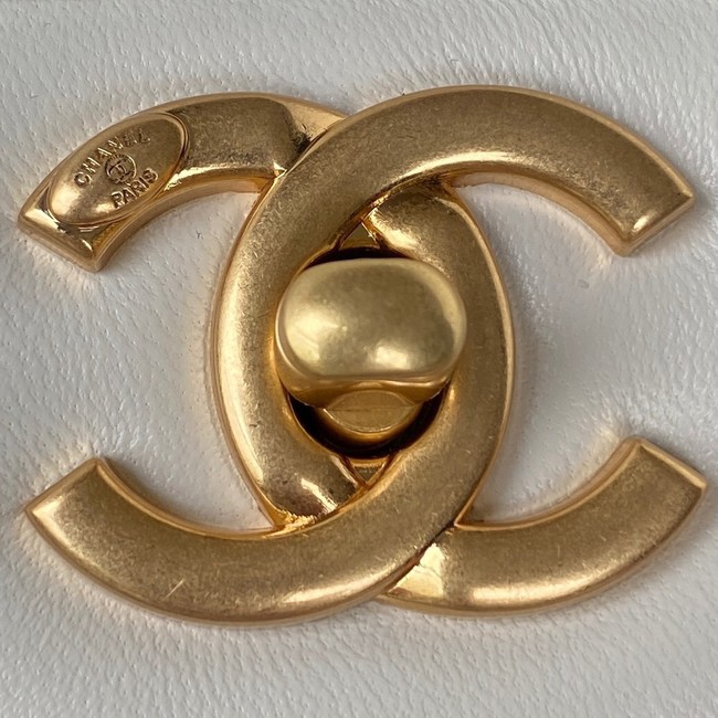 Chanel SMALL FLAP BAG Lambskin & Gold-Tone Metal AS3450 white