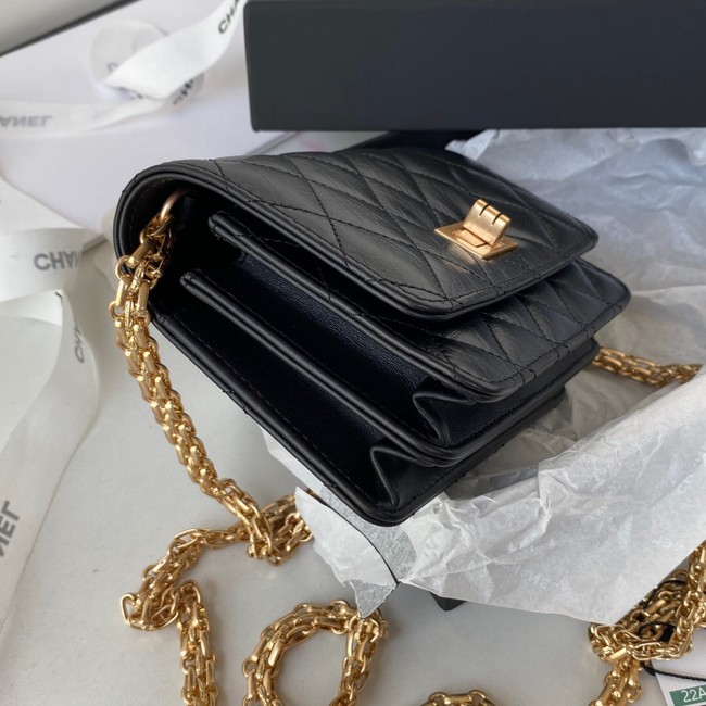 CHANEL CLASSIC WALLET ON CHAIN AP1764 Calfskin & Gold-Tone Metal AP1764 black