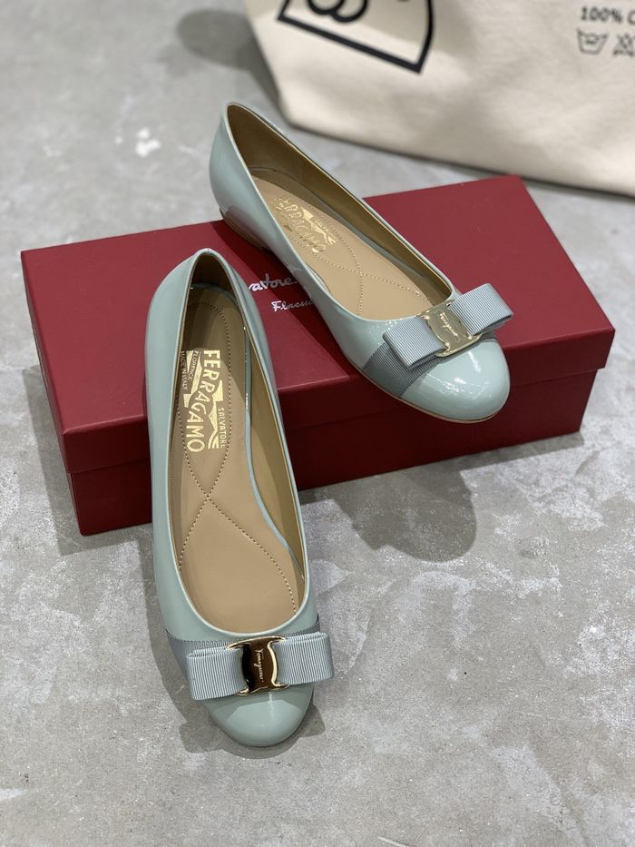 Ferragamo Shoes FMS00034