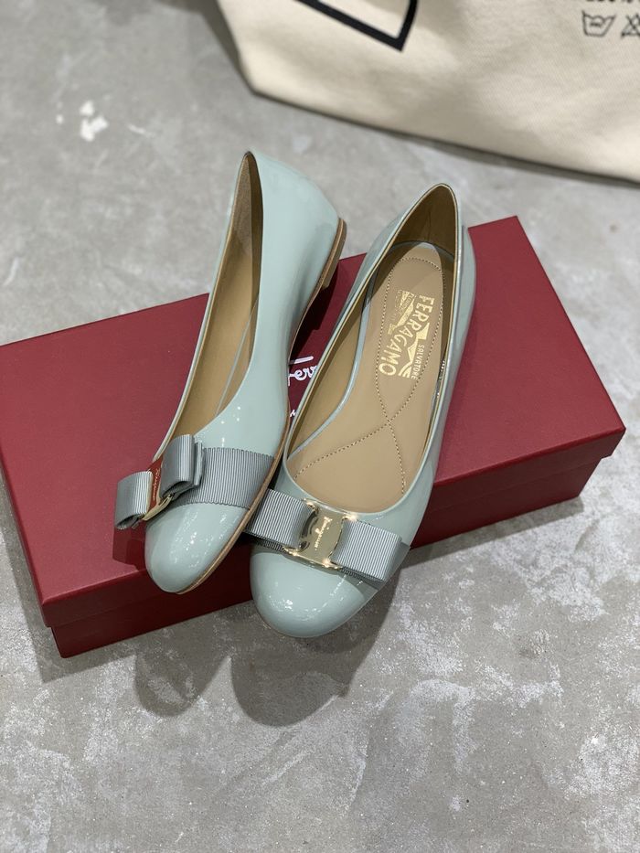 Ferragamo Shoes FMS00034