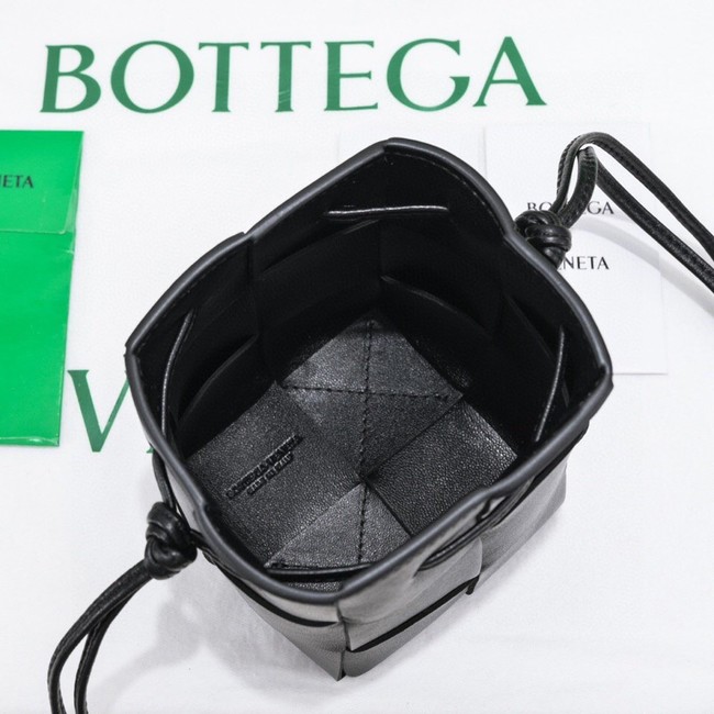 Bottega Veneta Mini intreccio leather crossbody bucket bag 680217 black