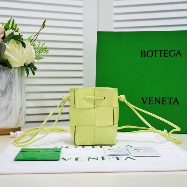 Bottega Veneta Mini intreccio leather crossbody bucket bag 680217 Glittering green