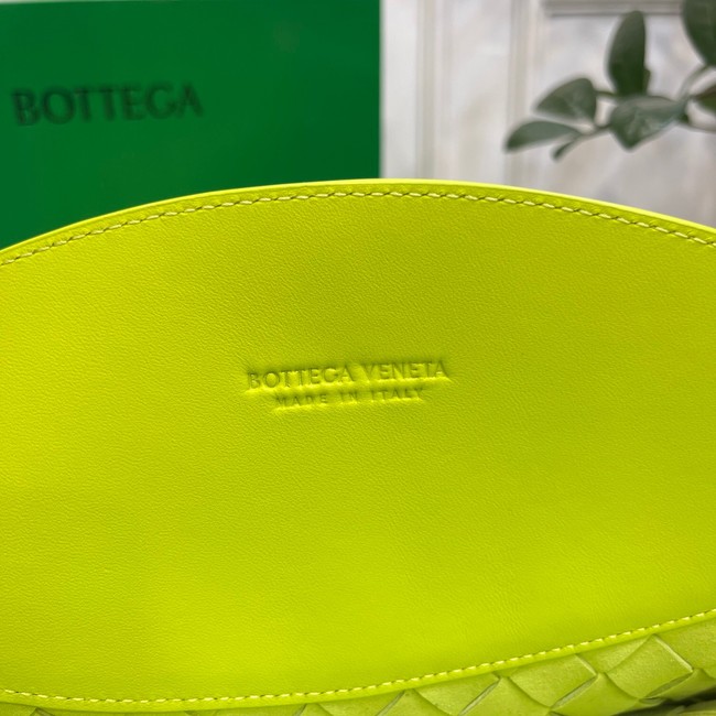 Bottega Veneta Intreccio leather shoulder bag 690226 Glittering green