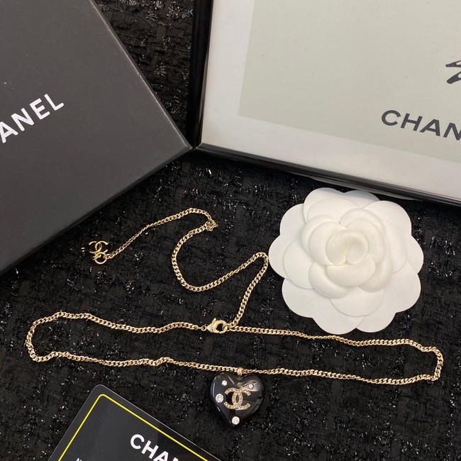 Chanel Necklace CE9050