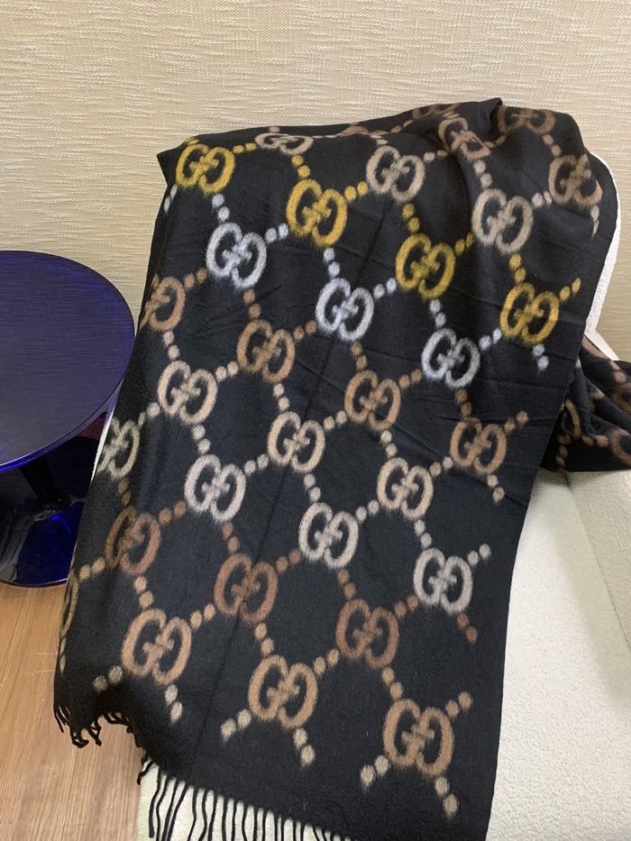 Gucci Scarf GUC00038