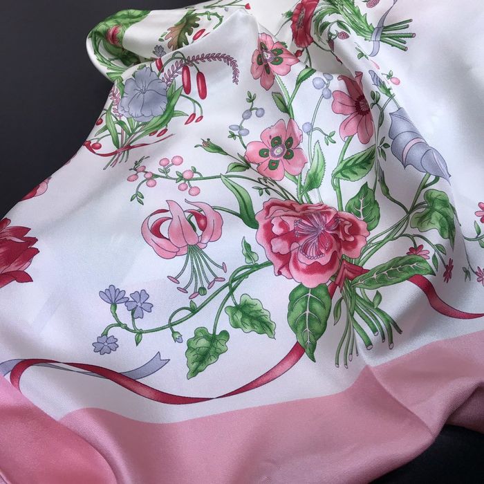 Gucci Scarf GUC00107