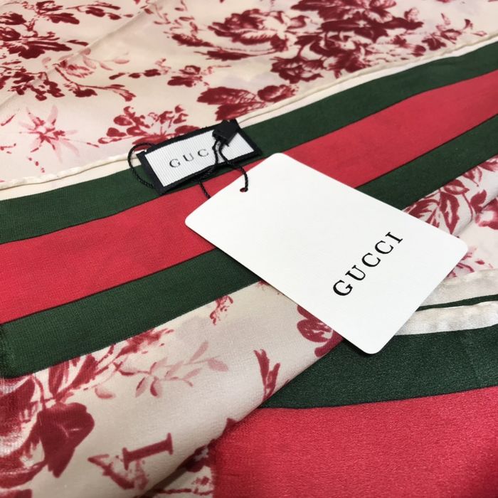 Gucci Scarf GUC00189