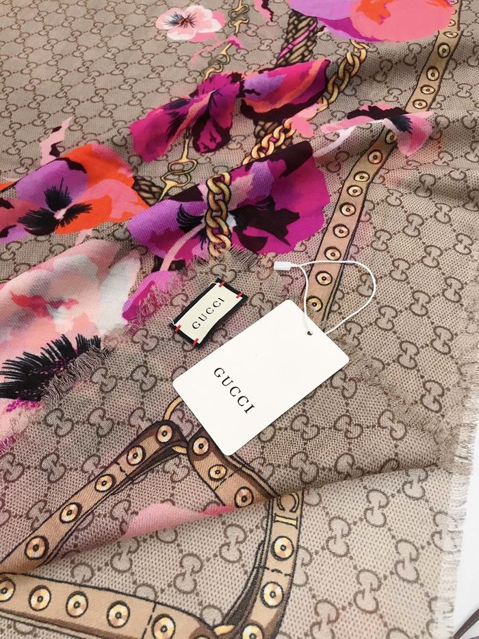 Gucci Scarf GUC00233