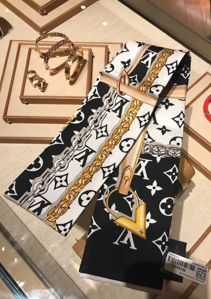 Louis Vuitton Scarf LVC00015