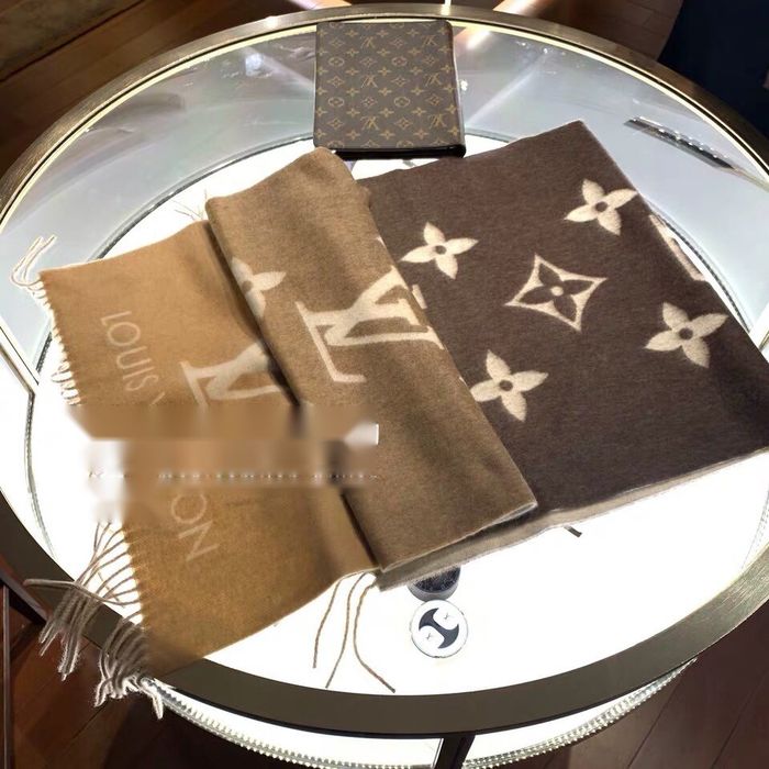 Louis Vuitton Scarf LVC00034