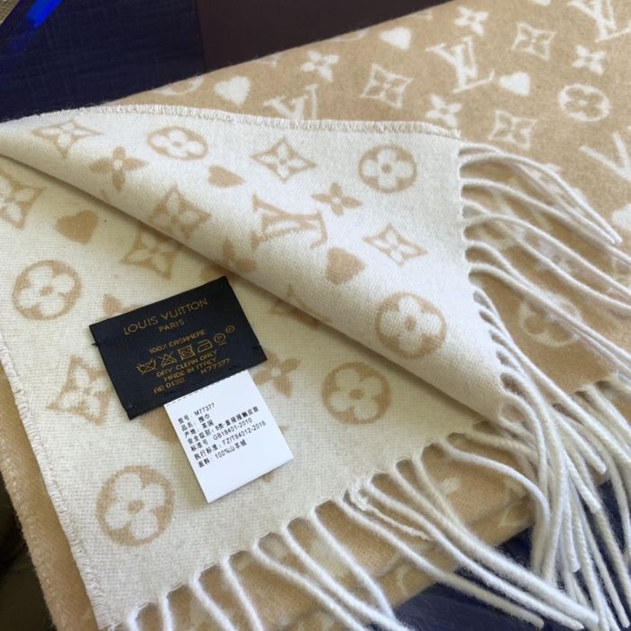 Louis Vuitton Scarf LVC00043