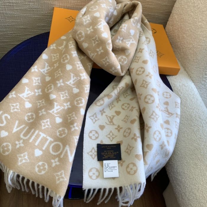 Louis Vuitton Scarf LVC00043