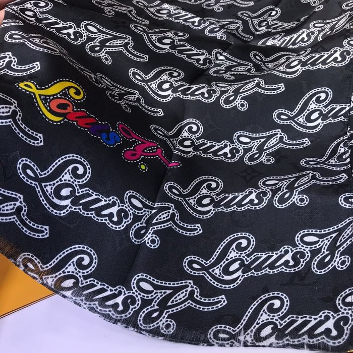 Louis Vuitton Scarf LVC00078