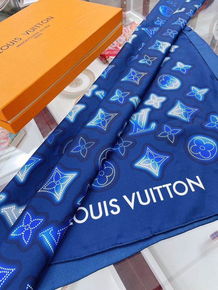 Louis Vuitton Scarf LVC00111