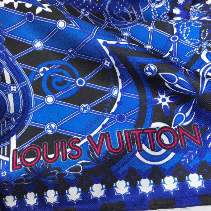 Louis Vuitton Scarf LVC00199