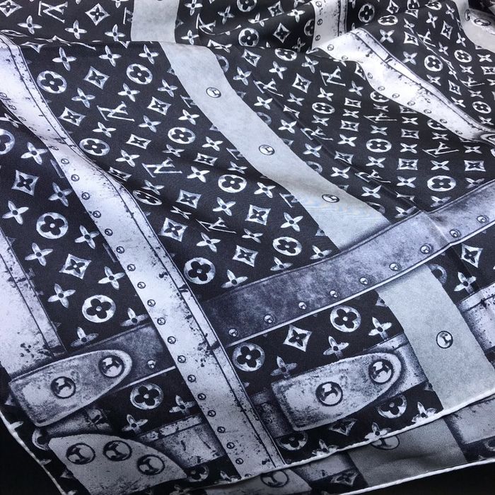 Louis Vuitton Scarf LVC00217