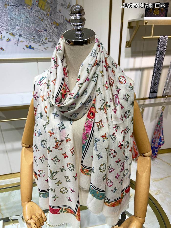 Louis Vuitton Scarf LVC00280