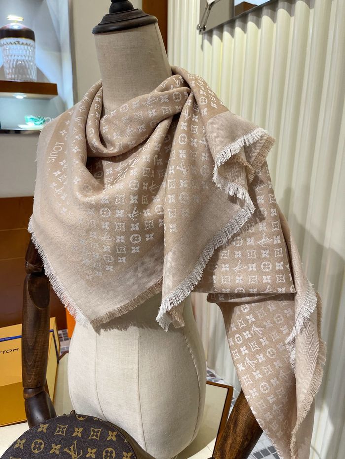 Louis Vuitton Scarf LVC00288