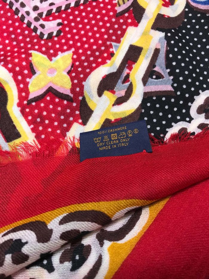 Louis Vuitton Scarf LVC00321