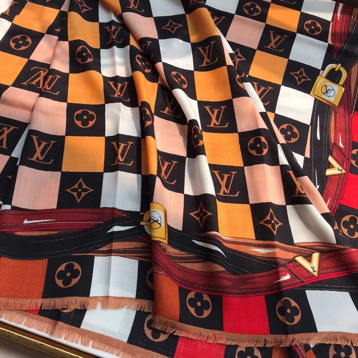 Louis Vuitton Scarf LVC00327