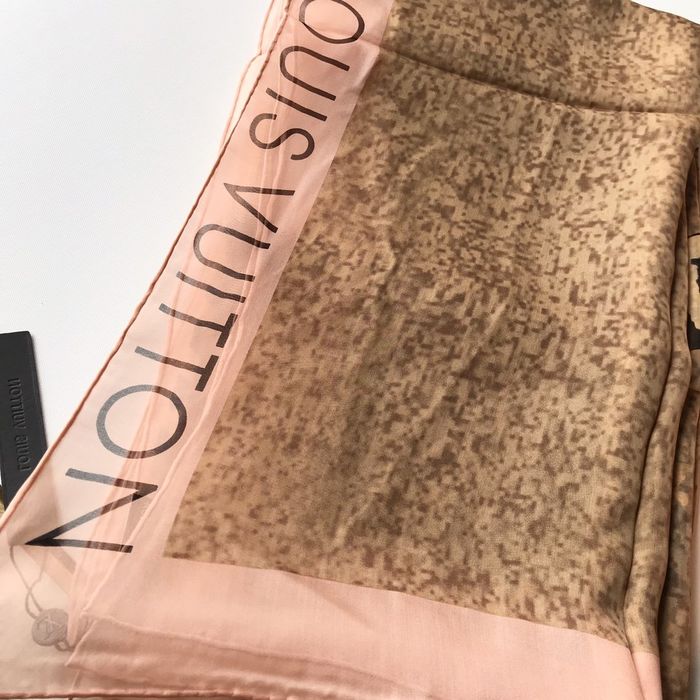 Louis Vuitton Scarf LVC00341