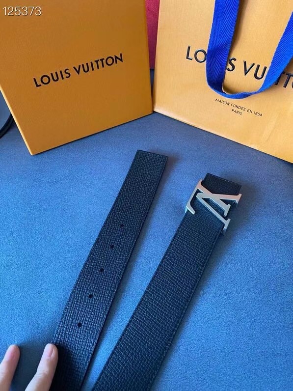 Louis Vuitton 40MM Leather Belt 7099-2