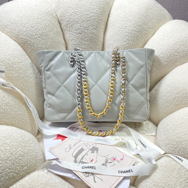 CHANEL 19 SHOPPING BAG 3660 light gray