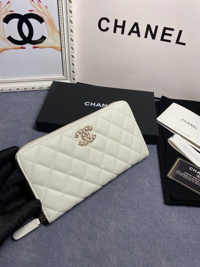 Chanel Calfskin Leather & Gold-Tone Metal AP2739 white