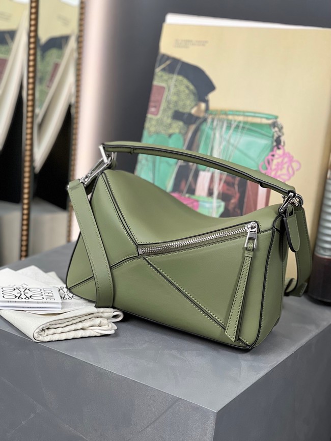 Loewe Puzzle Bag Leather 1609 blackish green